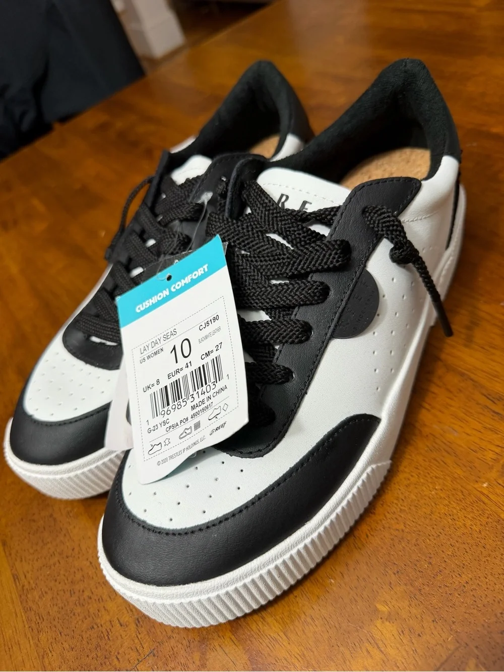 Brand New Reef Lay Day Seas Court Women’s Sneaker Size 10 Retail $100